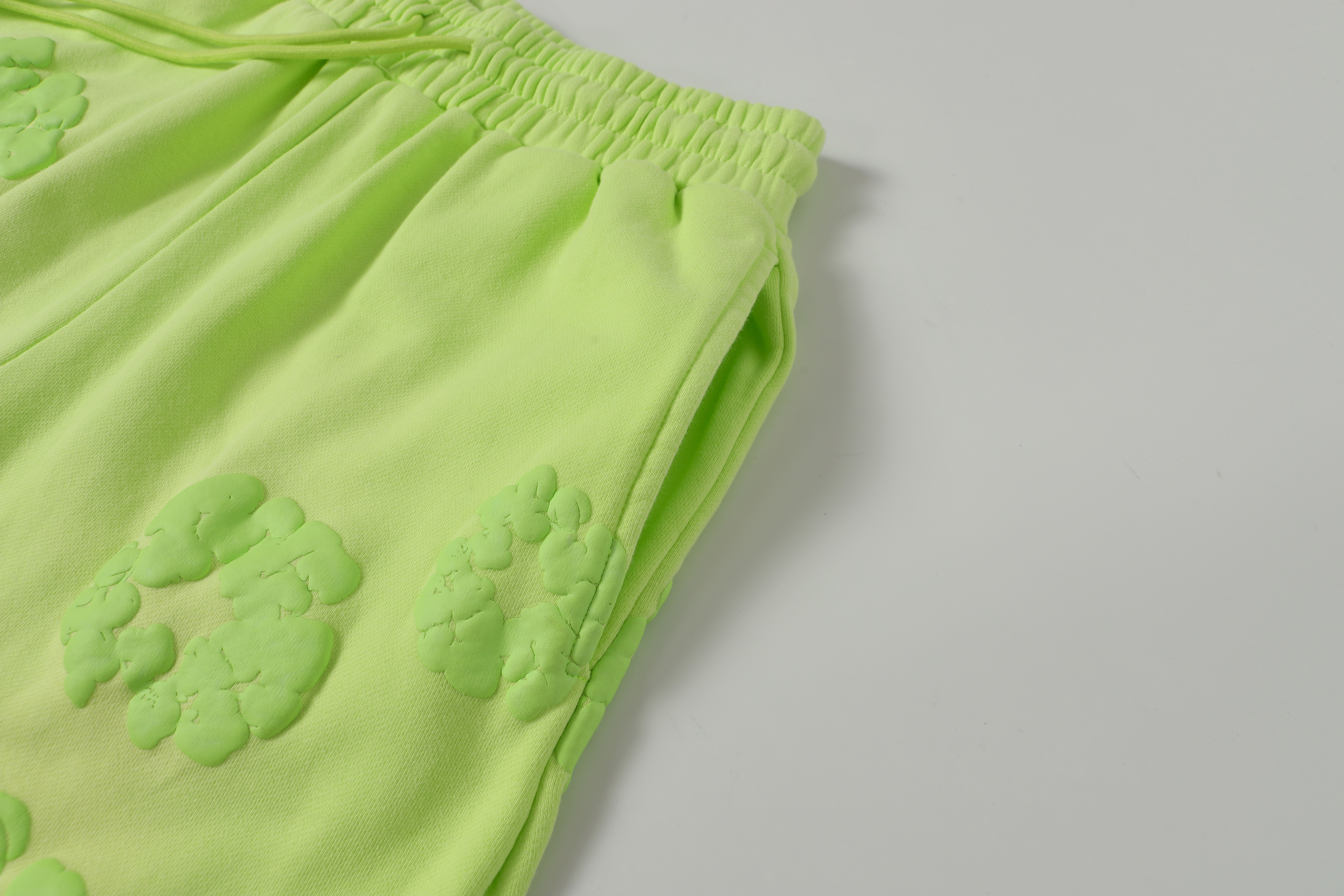 Denim Tears The Cotton Wreath Shorts YL#8623 Fluorescent Green
