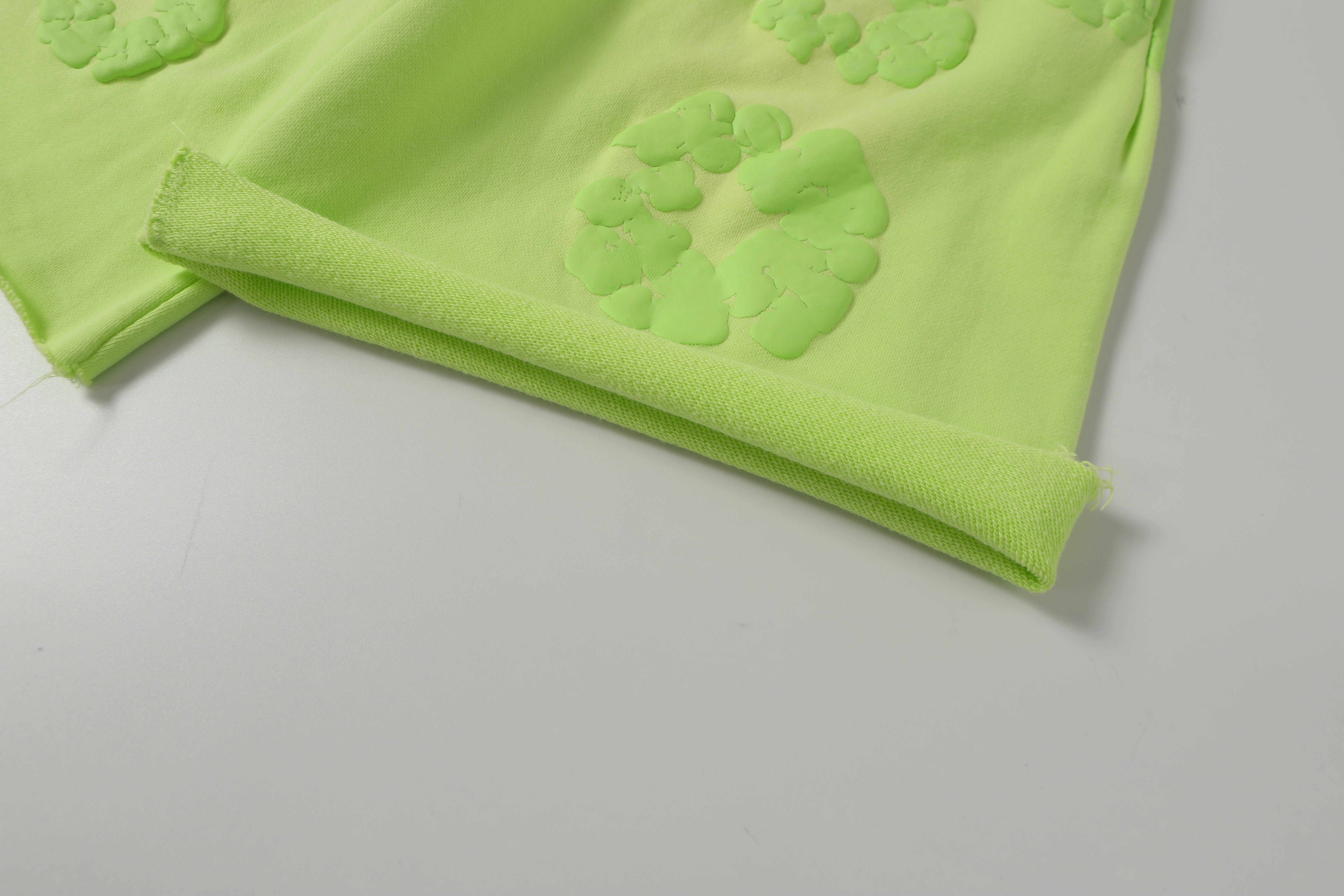 Denim Tears The Cotton Wreath Shorts YL#8623 Fluorescent Green