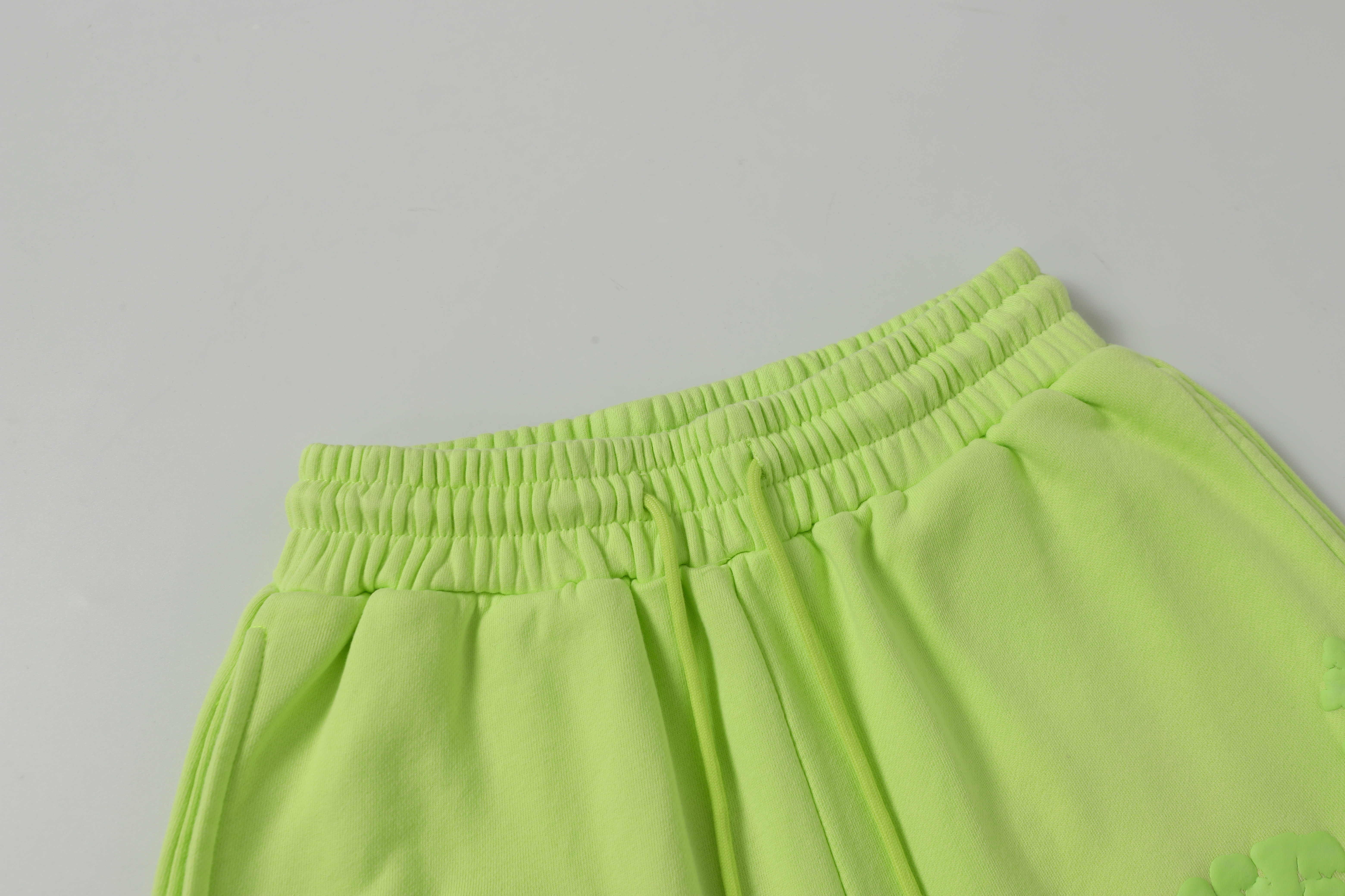 Denim Tears The Cotton Wreath Shorts YL#8623 Fluorescent Green