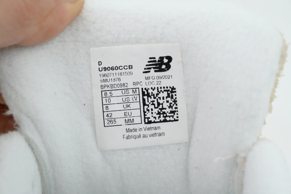 New Balance 9060 Bisque Sea Salt U9060CCB