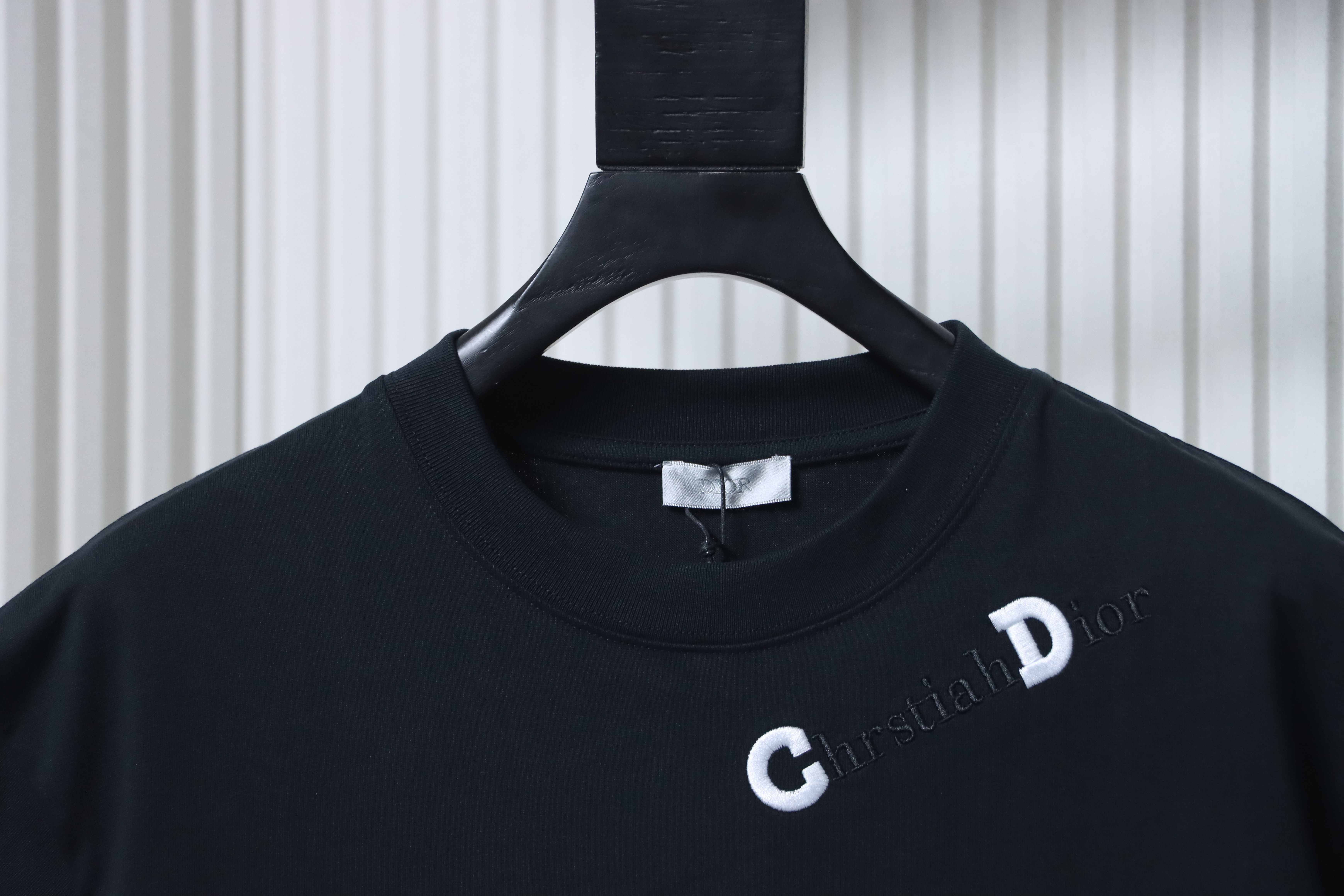 Dior 26ss CD Slogan Embroidery Logo T-shirt YL Black