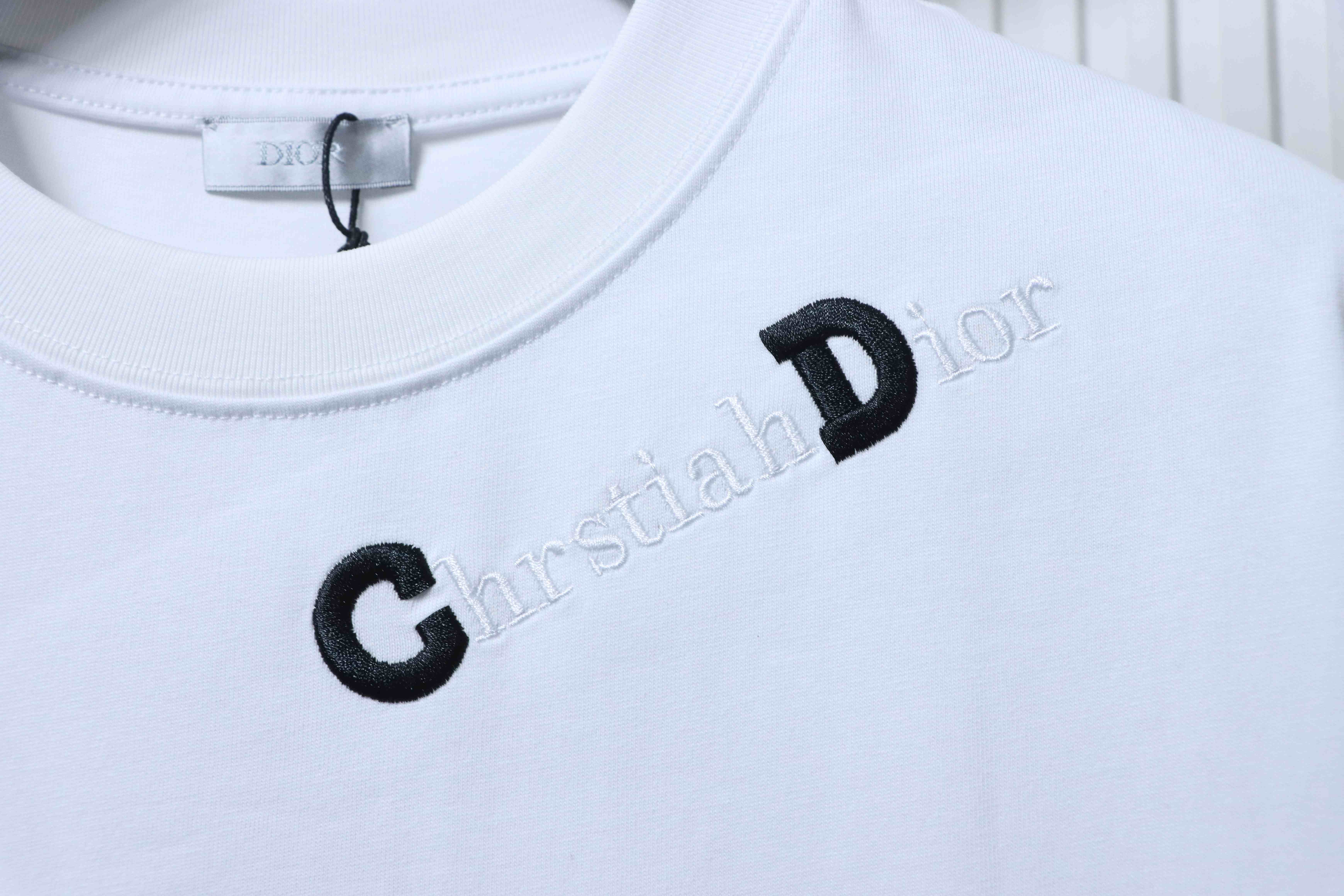 Dior 26ss CD Slogan Embroidery Logo T-shirt YL White