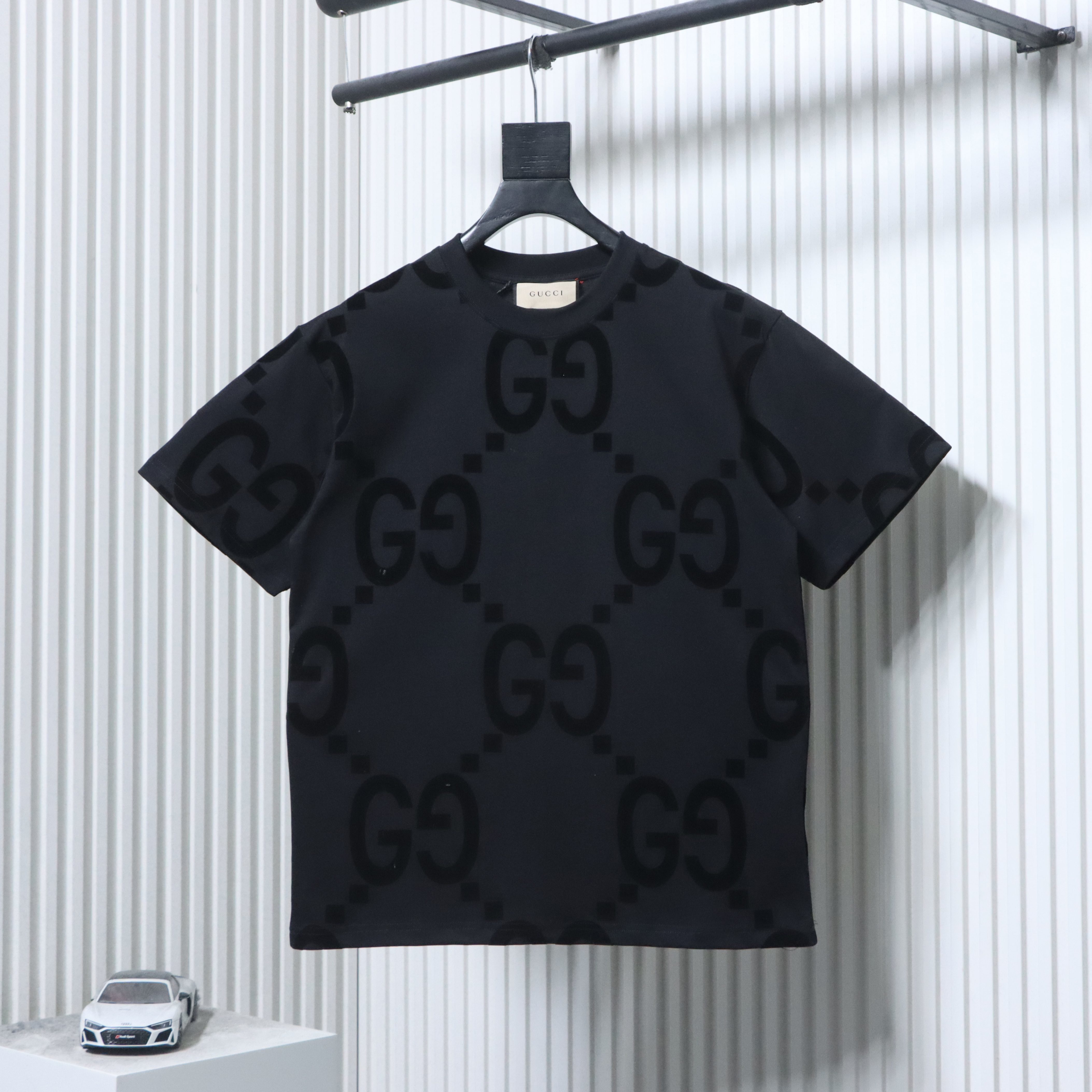 Gucci Embossed Logo T-shirt YL Black