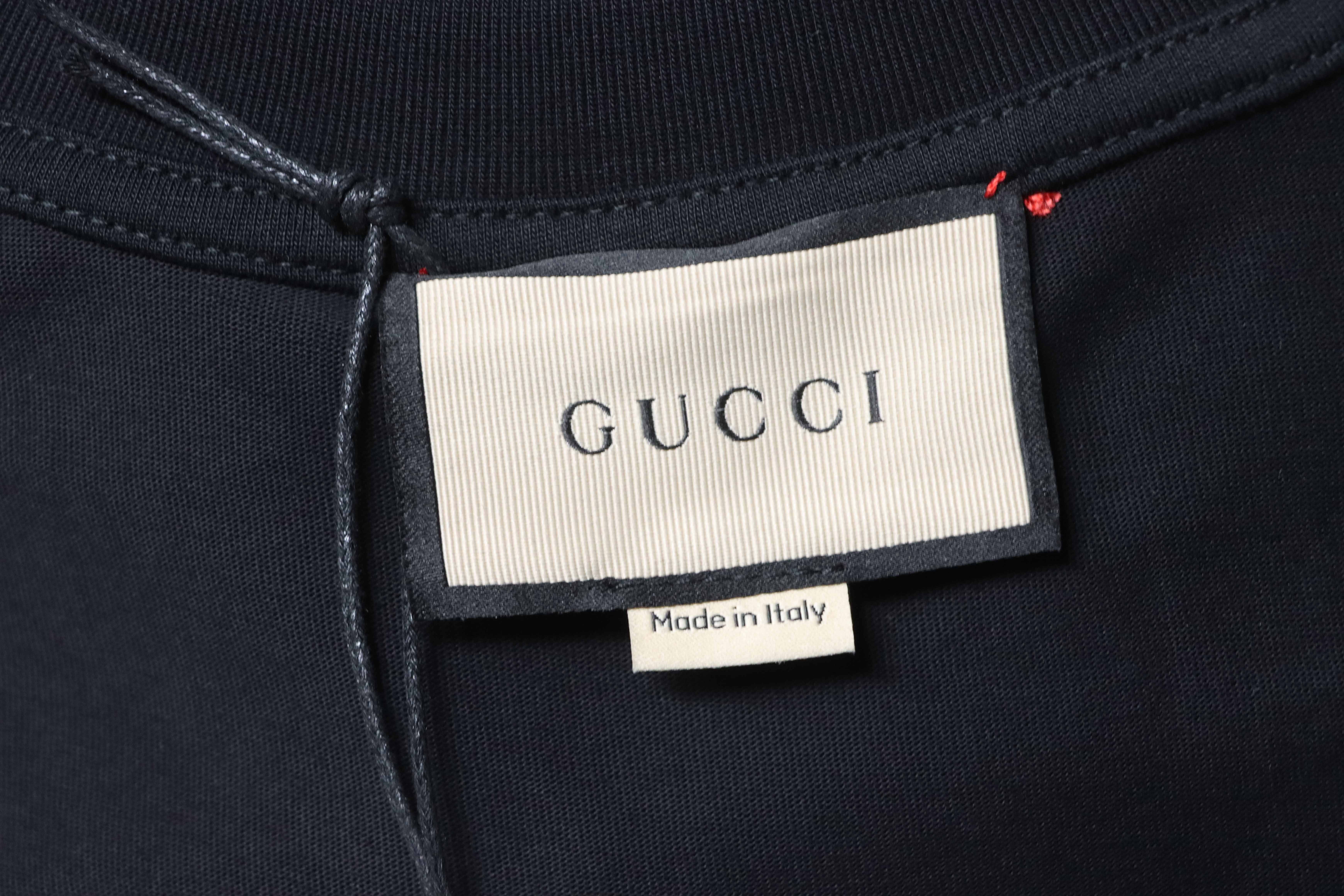 Gucci Embossed Logo T-shirt YL Black