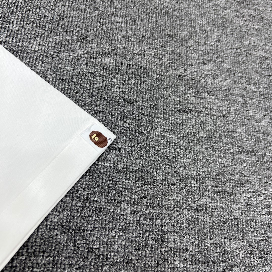 Bape T-shirt YL #241 Black/White