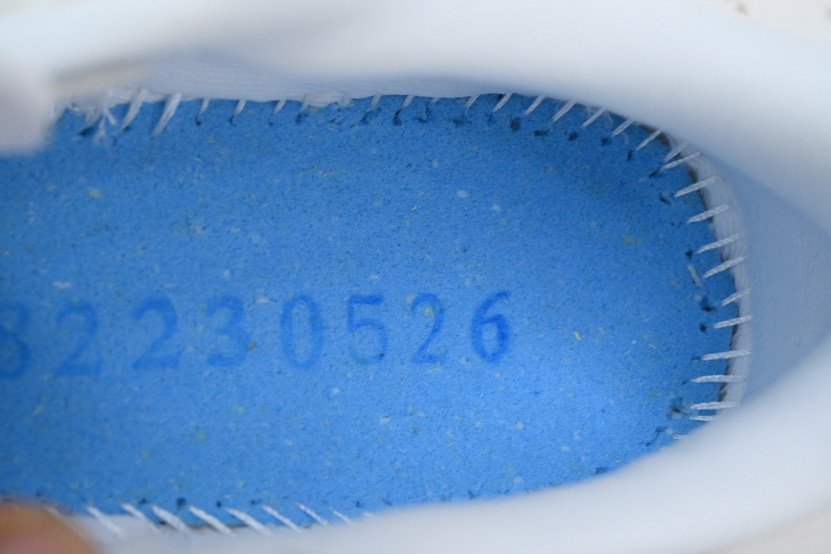 Asics GT 2000 12 'White Light Garnet' 1012B506-100 