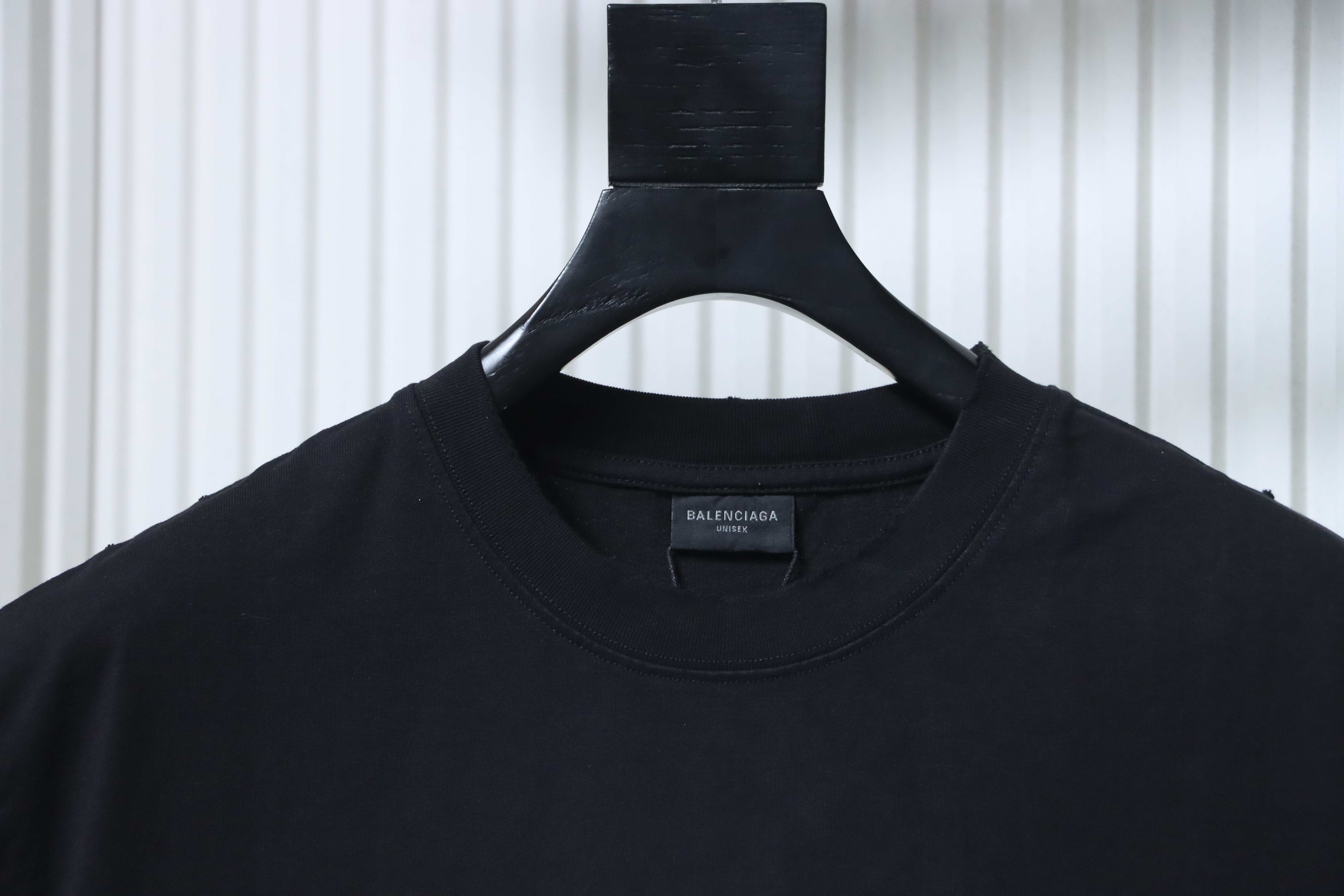 Balenciaga 25ss Pigelle Night View Limited Hole T-Shirt YL Black