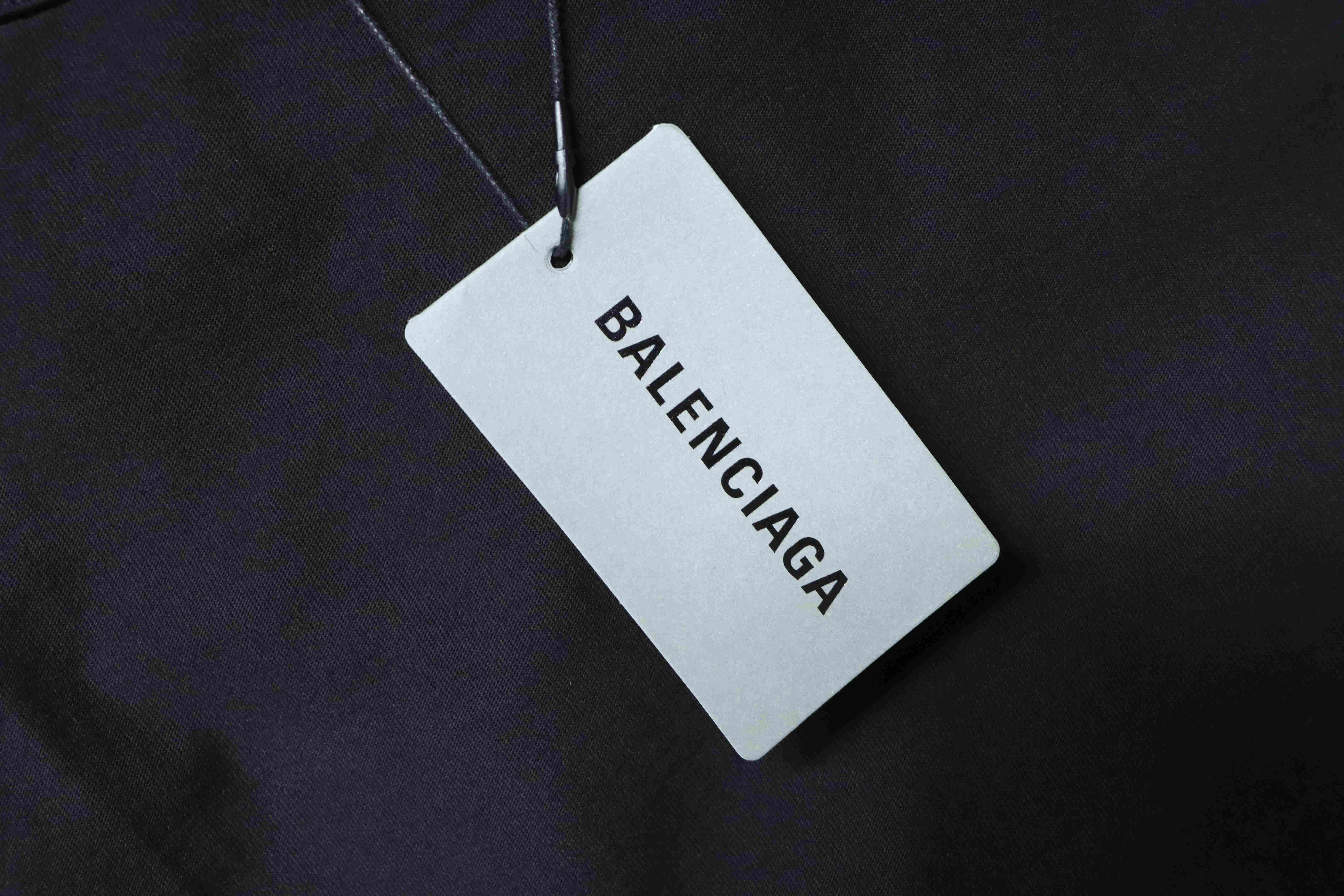 Balenciaga 25ss Pigelle Night View Limited Hole T-Shirt YL Black