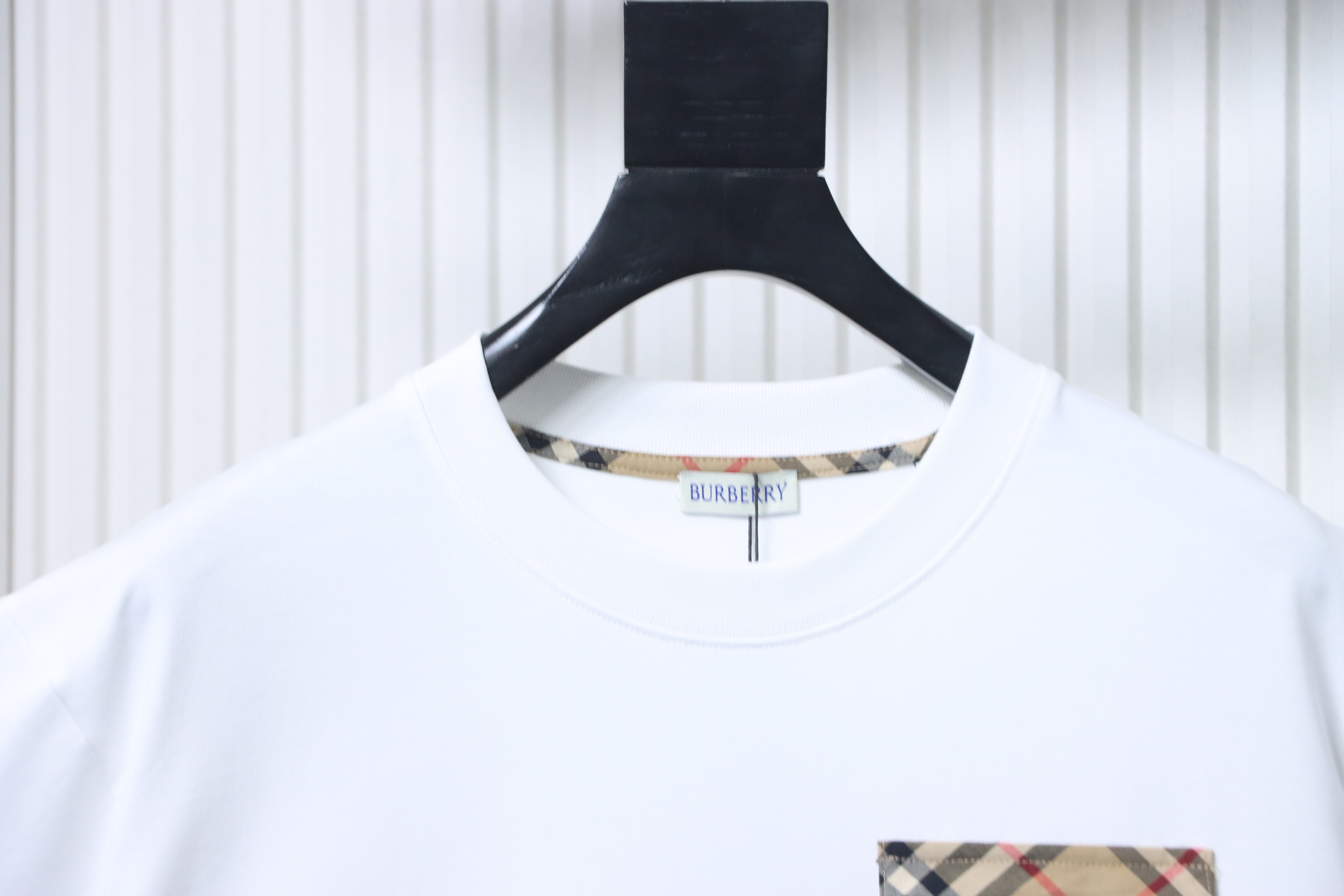 Burberry Flap Check Pocket Equestrian T-Shirt YL Black/White