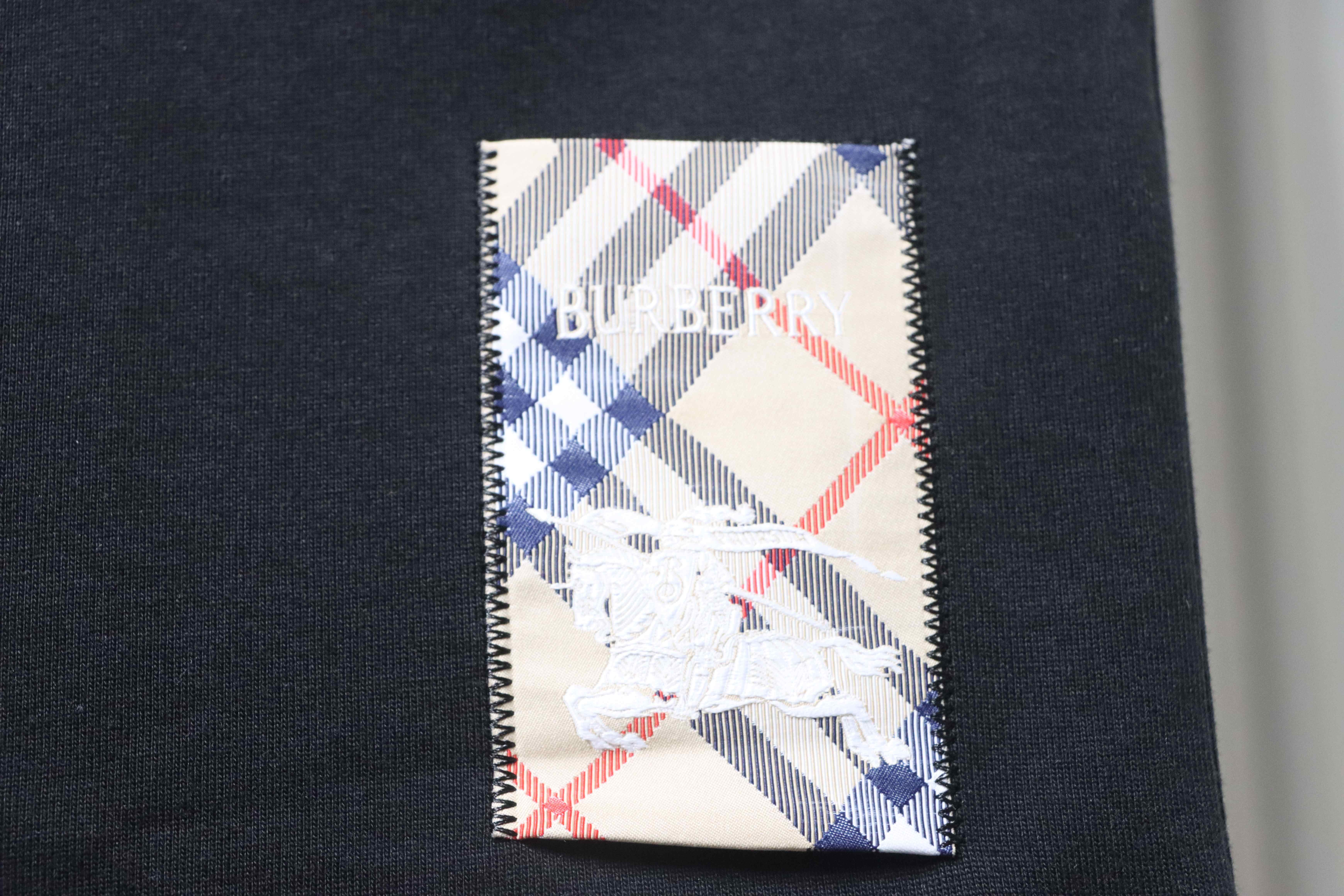 Burberry Hem Plaid War Horse Taper T-Shirt YL Black/White