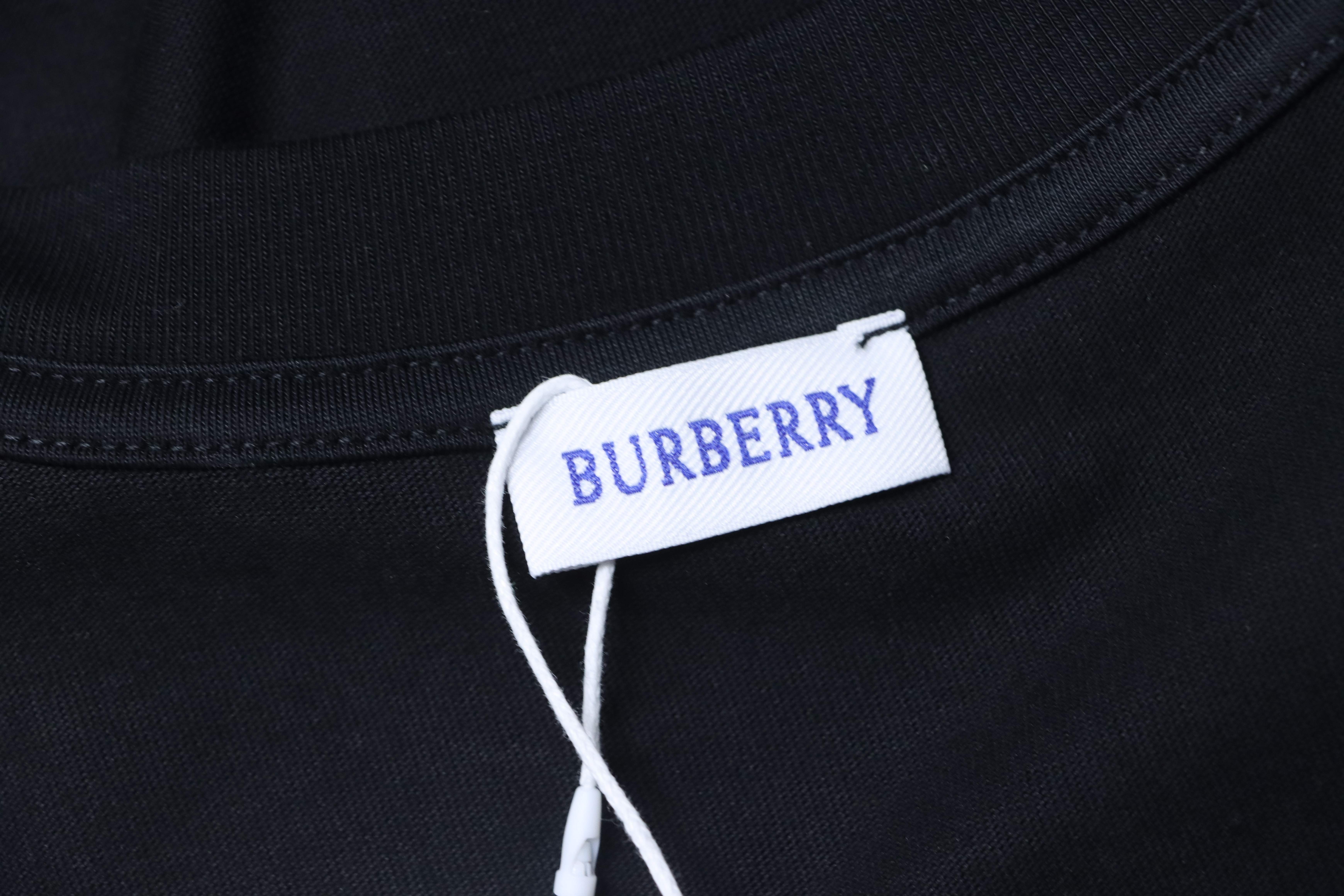 Burberry Hem Plaid War Horse Taper T-Shirt YL Black/White