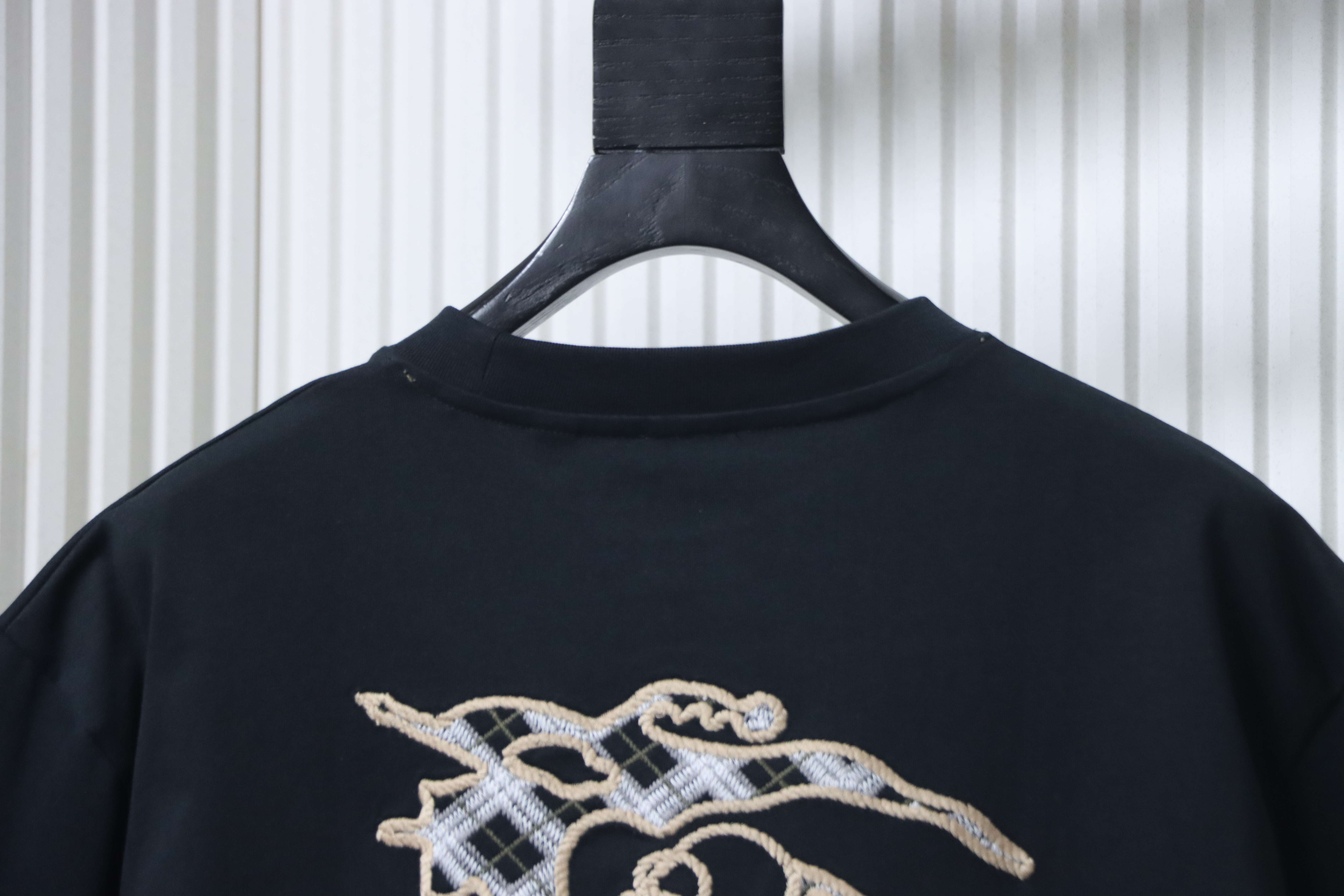 Burberry Valentine's Day Limited Edition Rope Horse T-Shirt YL Black/White