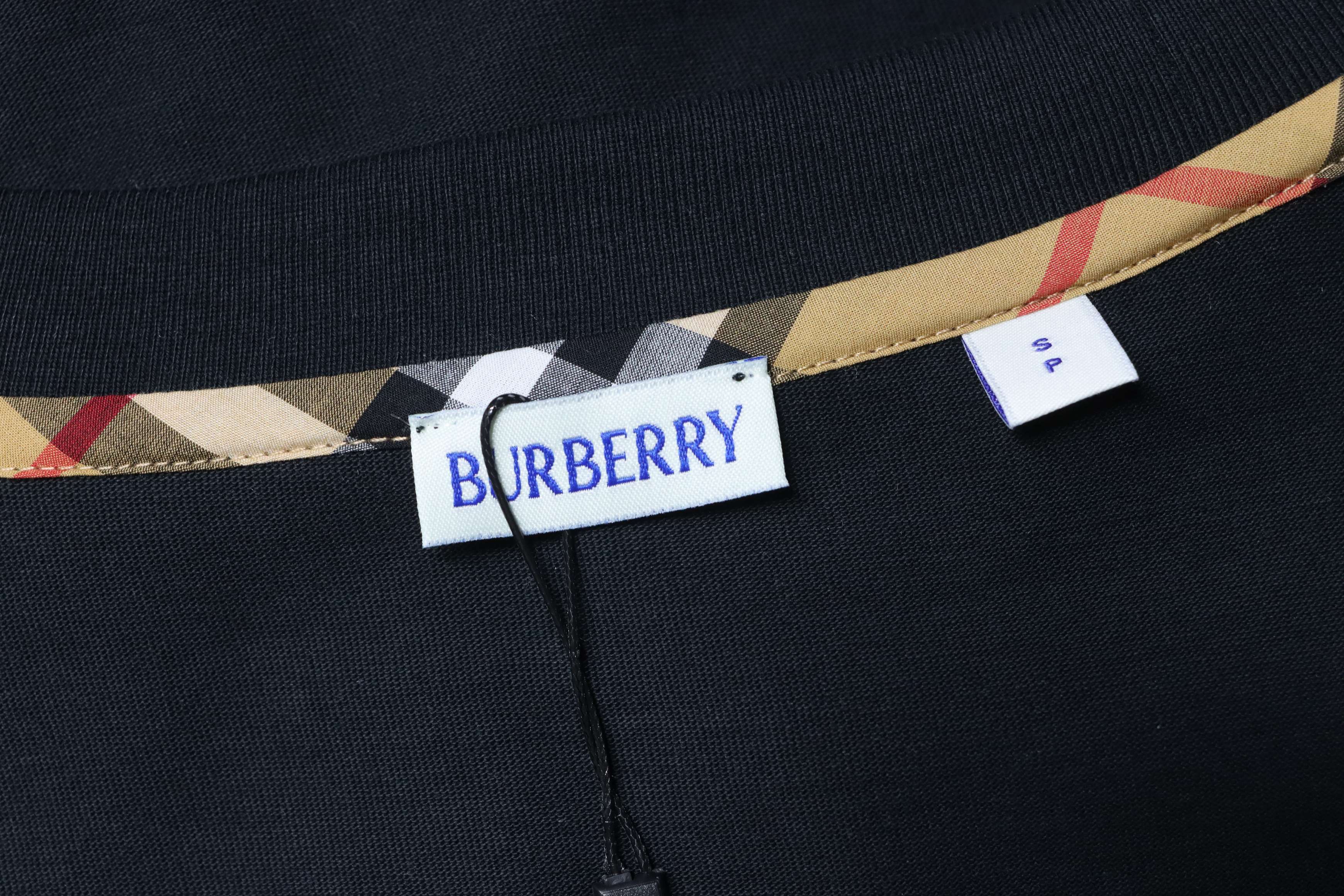 Burberry Valentine's Day Limited Edition Rope Horse T-Shirt YL Black/White