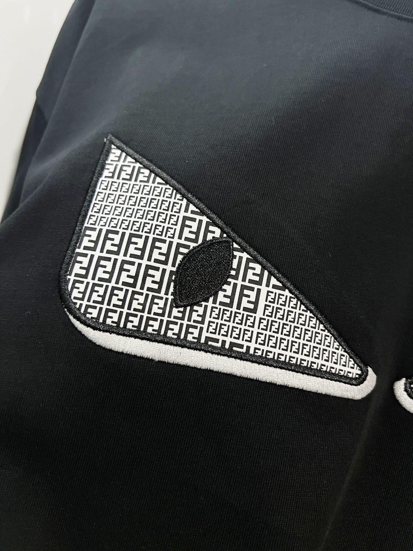 Fendi Big Eyes T-shirt YL Black/White
