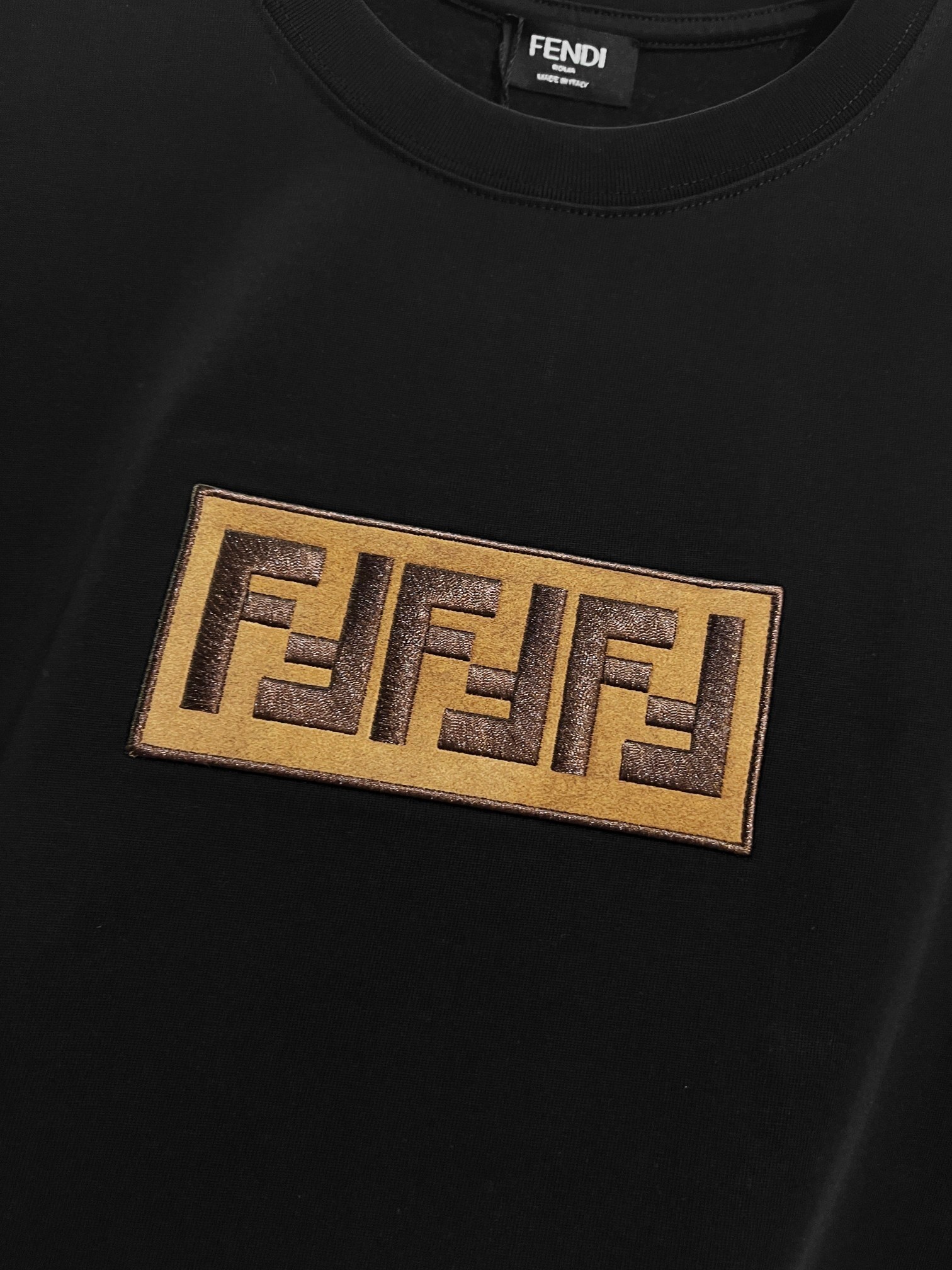 Fendi Brown Yellow Letter T-shirt YL Black/White