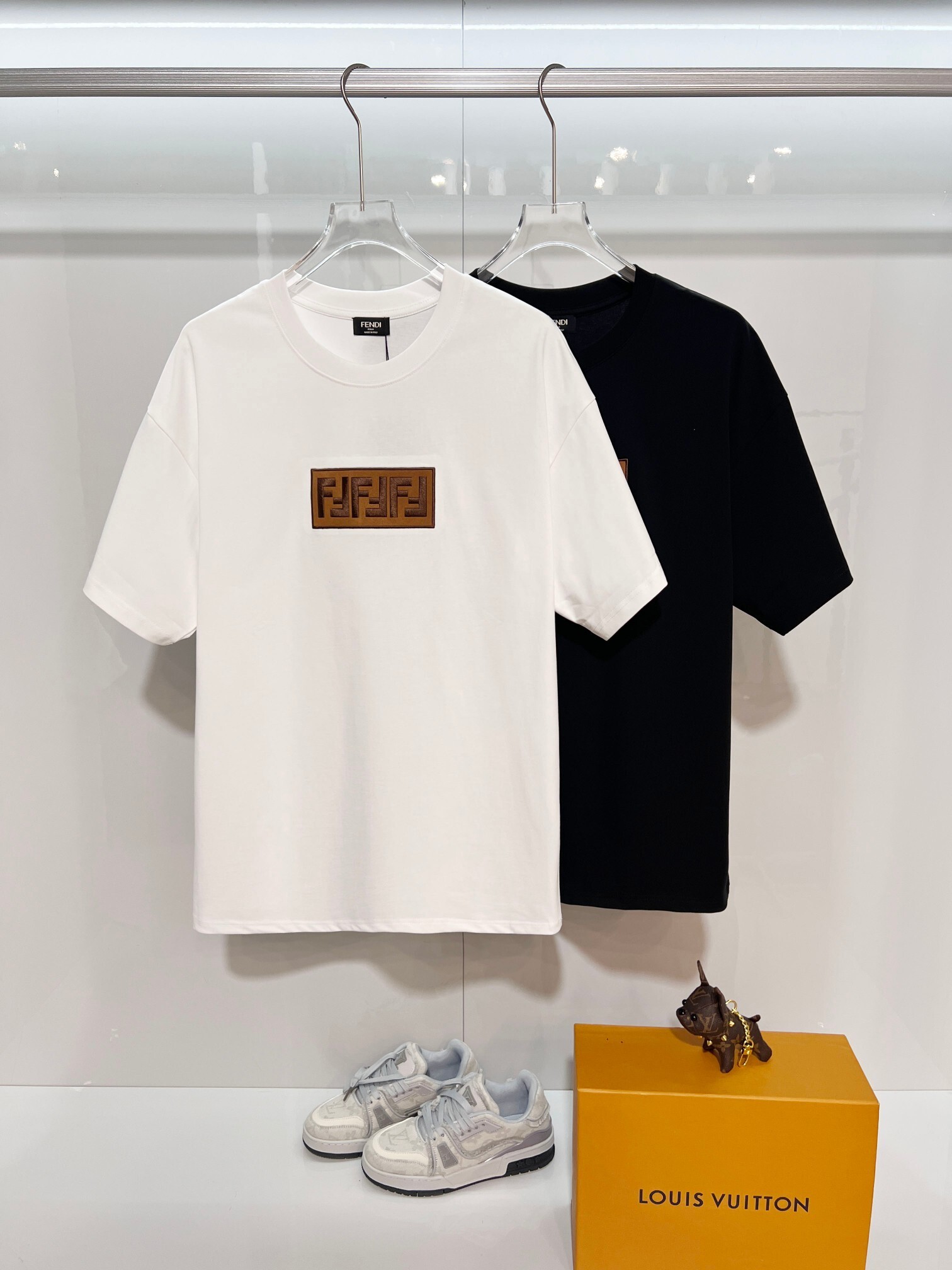 Fendi Brown Yellow Letter T-shirt YL Black/White