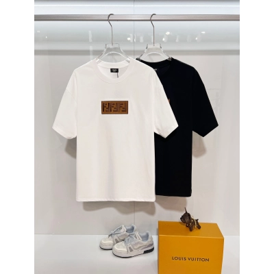 Fendi Brown Yellow Letter T-shirt YL Black/White 02