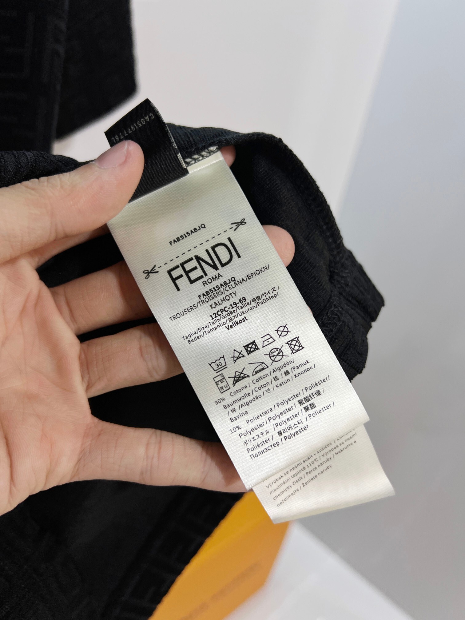 Fendi Full Print Letter T-Shirt YL Black/White