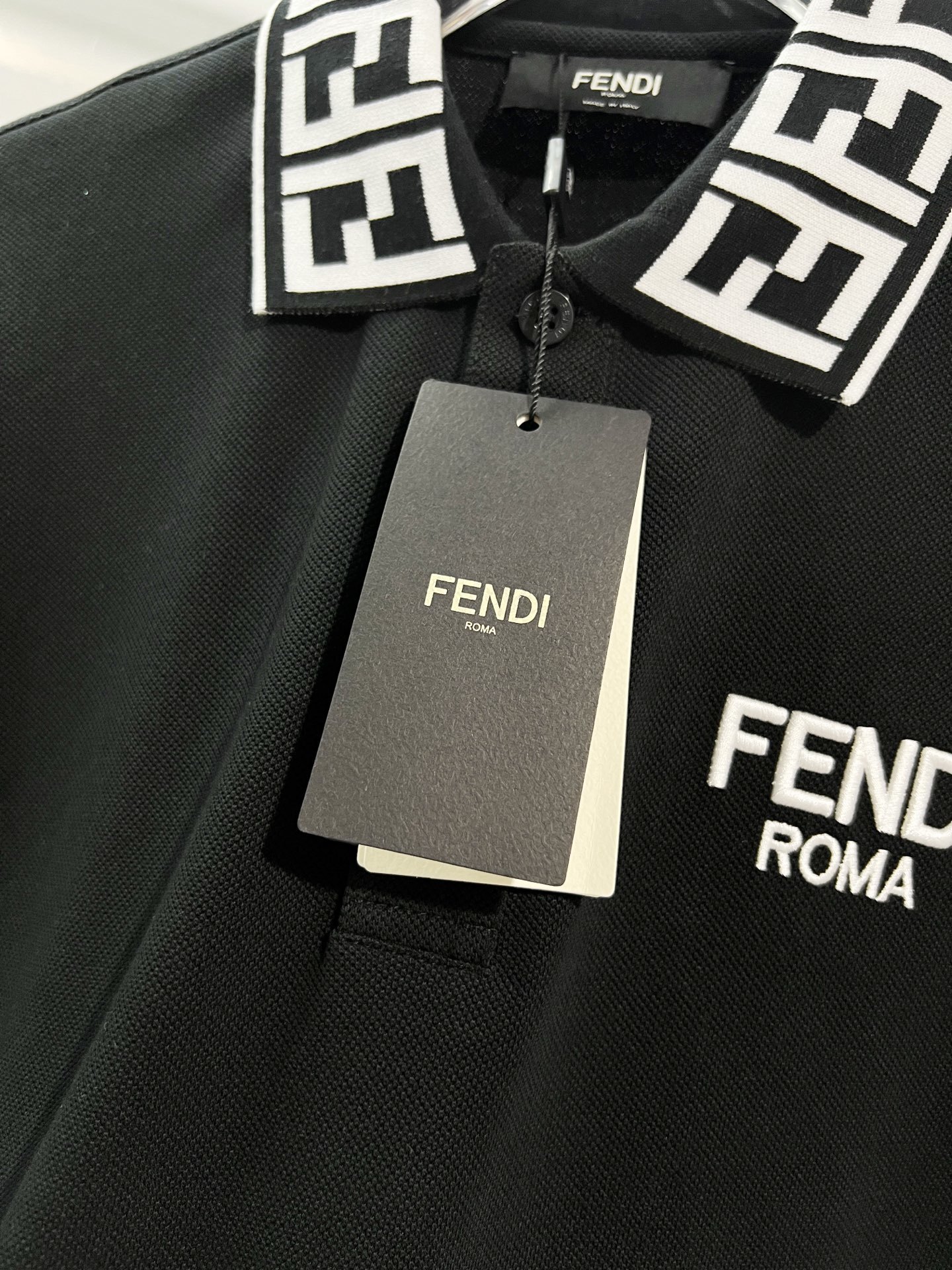 Fendi Letter Print Collar Polo Shirt YL Black