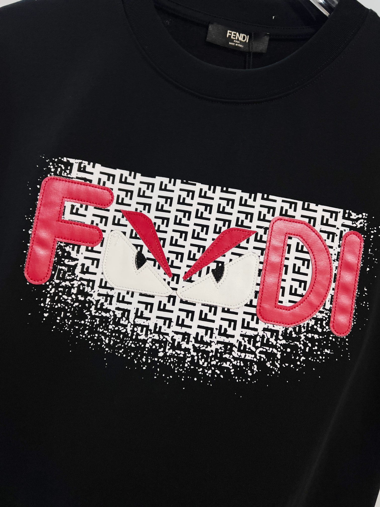Fendi Red Eyes Letter T-shirt YL Black/White
