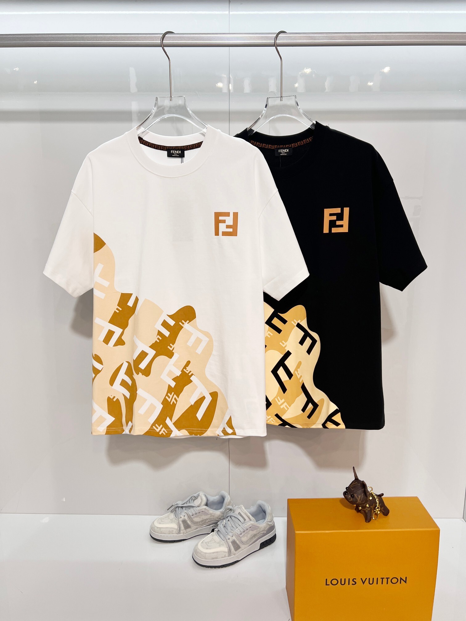 Fendi Semi-Printed Letter T-Shirt YL Black/White