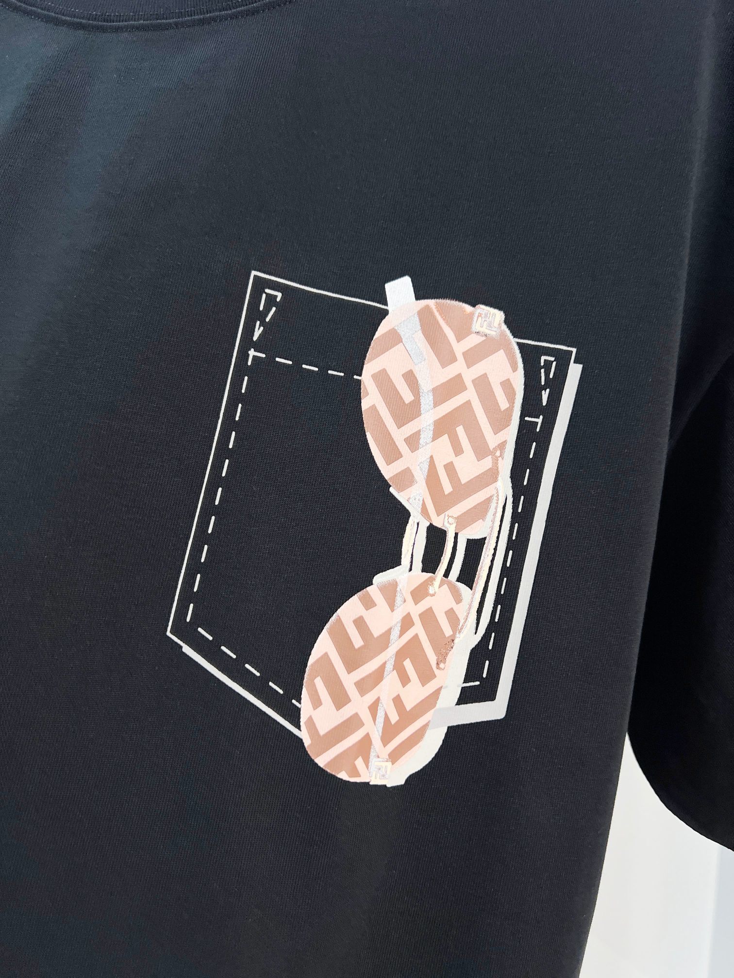 Fendi Sunglasses T-shirt YL Black/White