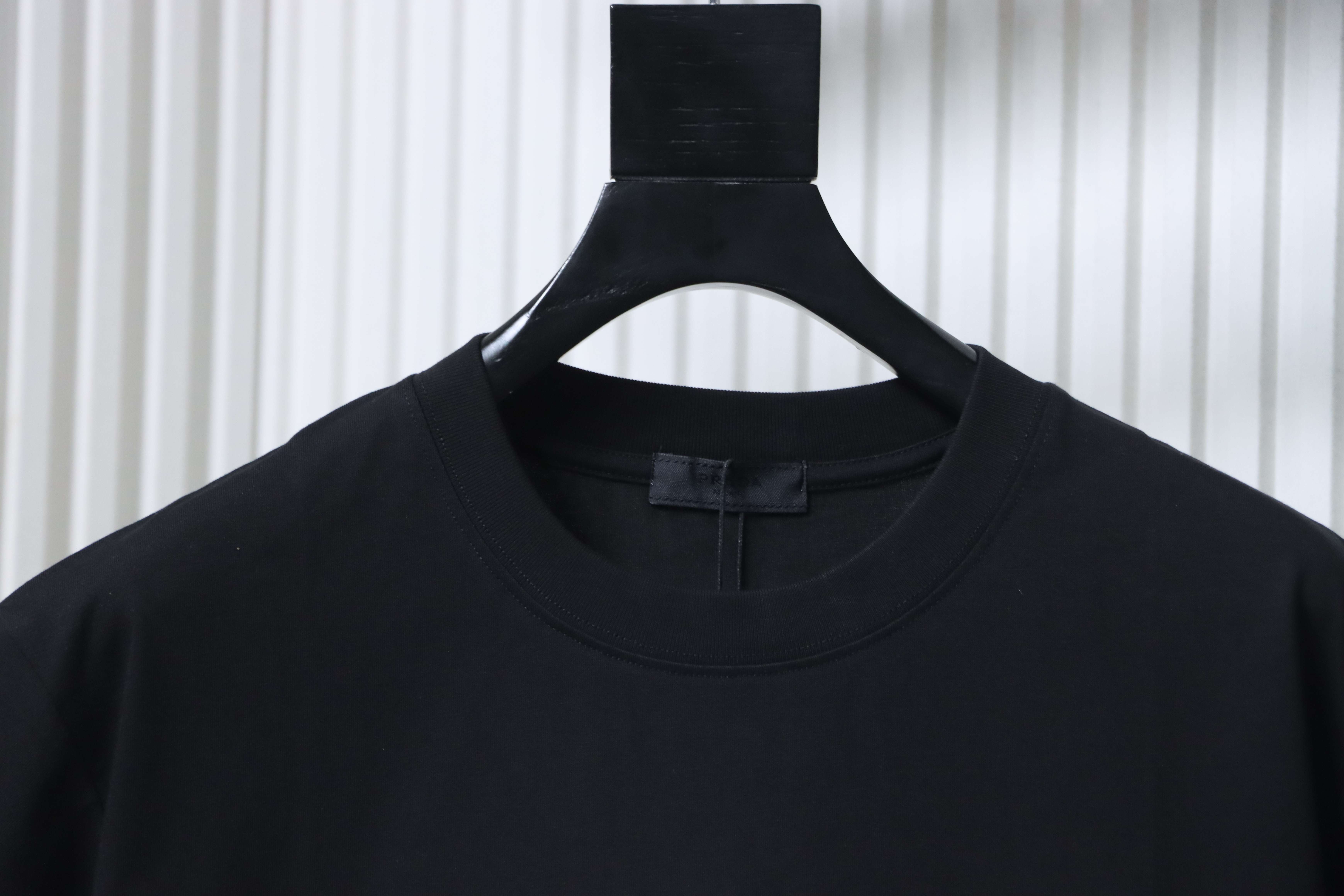 Prada 25ss Ink Wash Logo Embroidered T-shirt YL Black/White