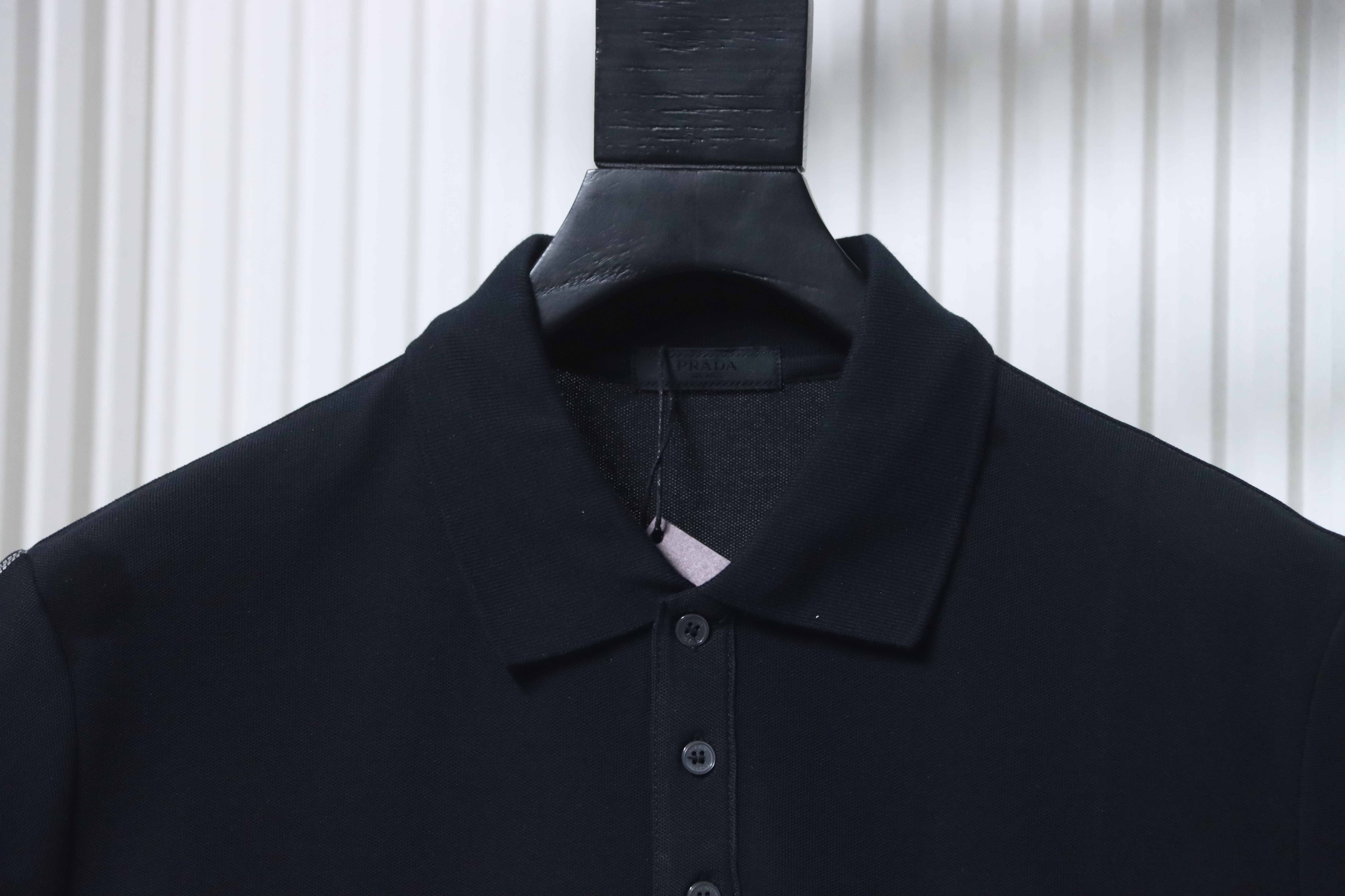 Prada 25ss Metal Triangle Logo Polo T-shirt YL Black/White