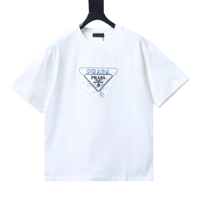 Prada 25SS Overlapping Triangle Contrast Embroidered T-Shirt YL Black/White 01