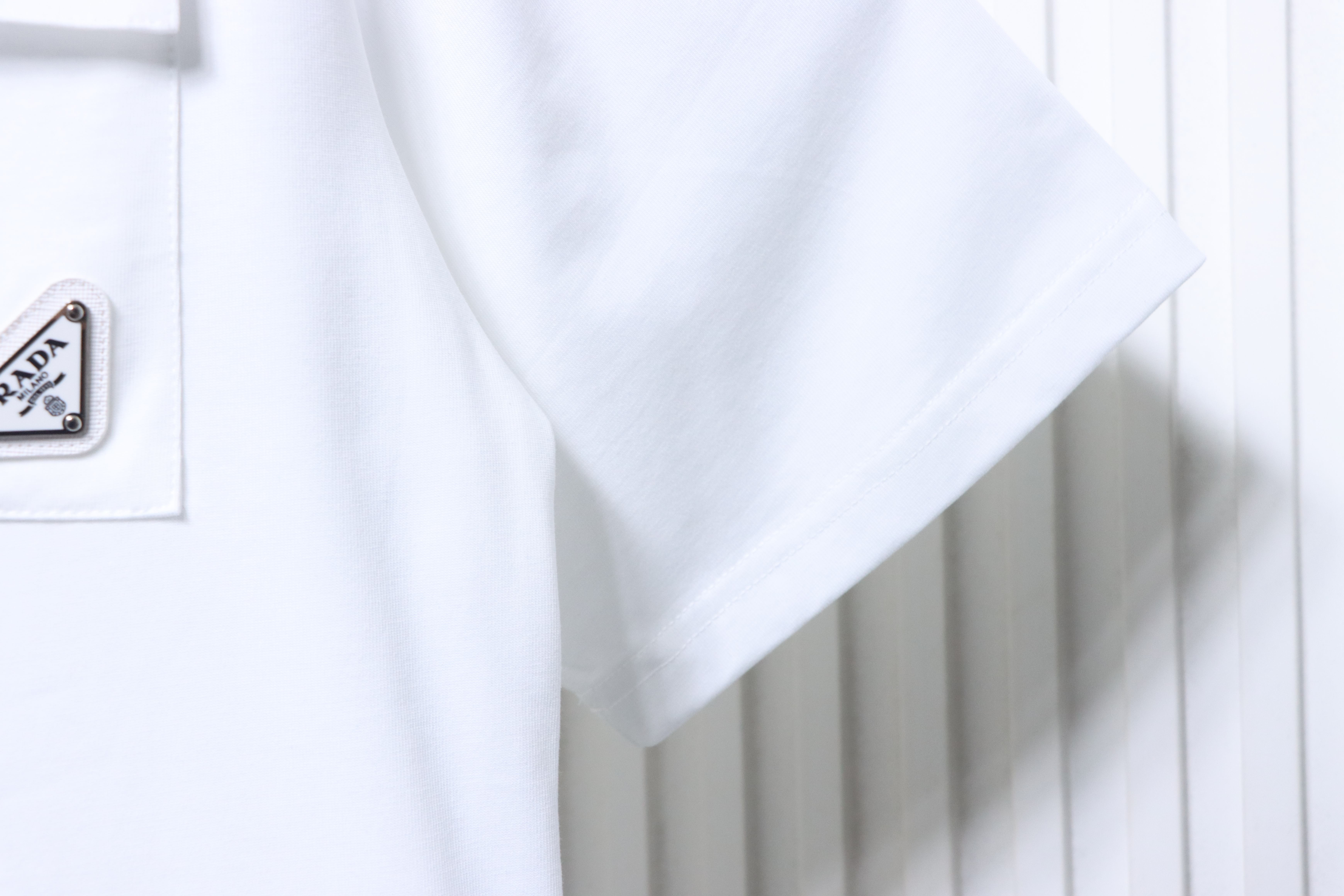 Prada Monogram Print Pocket Triangle Inlaid T-Shirt YL Black/White