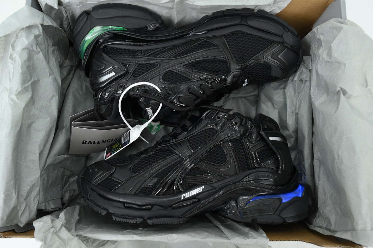【Flash Sale】Balenciaga Runner LED Sneaker Black