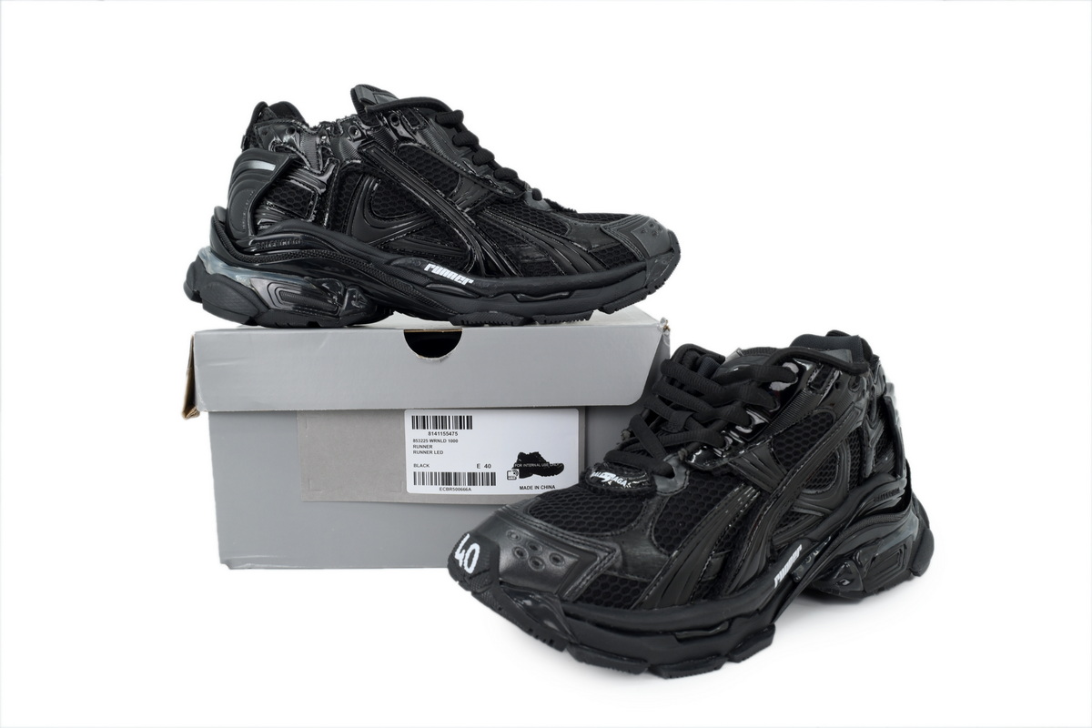 【Flash Sale】Balenciaga Runner LED Sneaker Black
