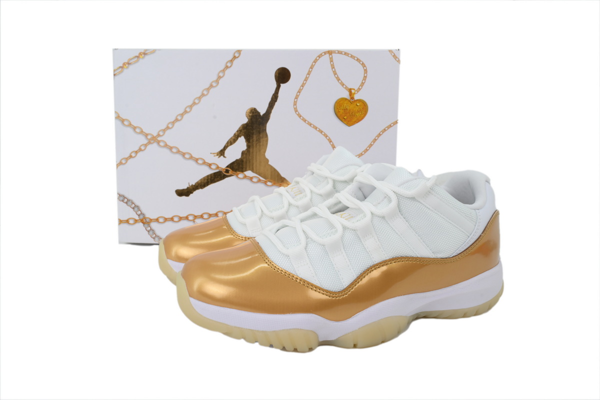 Air Jordan 11 Low Wmns 'Mother's Day' AH7860-102