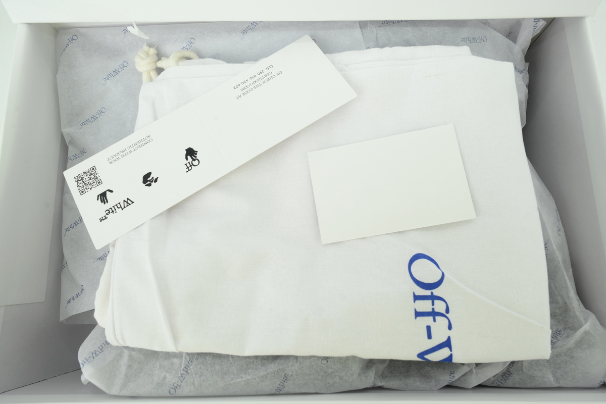 Off-White Out Of Office Black A OMIA189F 25LEA007 1001