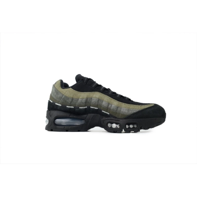 Undefeated x Nike Air Max 95 'Medium Olive' IB4523-200 02