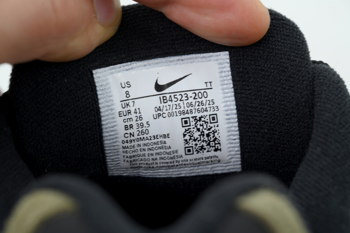 Undefeated x Nike Air Max 95 'Medium Olive' IB4523-200