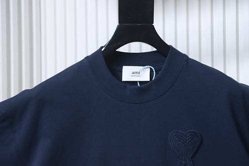 Ami Three-dimensional thick line peach heart embroidery T-shirt Blue