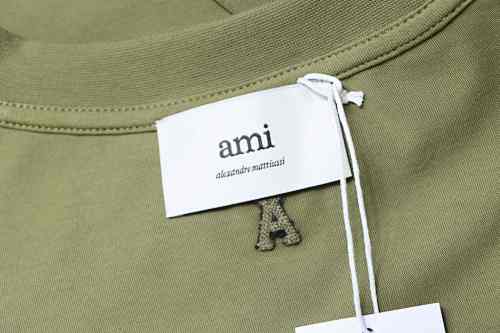 Ami Zhangzai love short sleeves