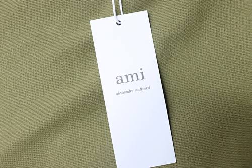 Ami Zhangzai love short sleeves
