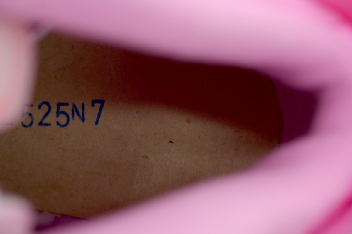 Air Jordan 6 Retro Awake NY Playful Pink IQ5706-600