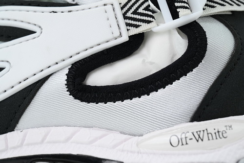 OFF-WHITE Be Right Back Of Silver Black OMIA29SS 26FAB00 17210
