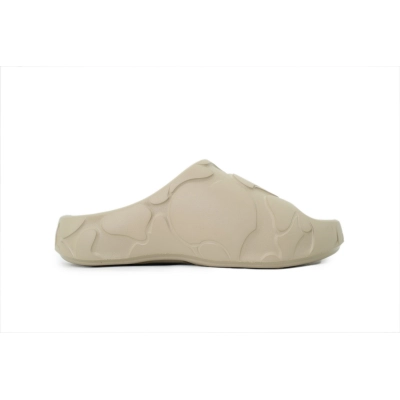 A BATHING APE SLIDES Beige 02