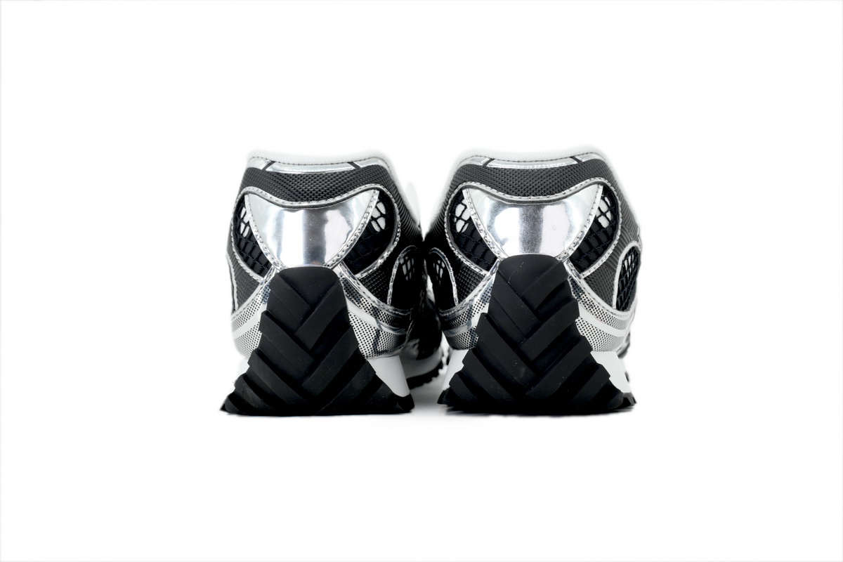 【FLASH SALE】Bottega Veneta Orbit Black Silver