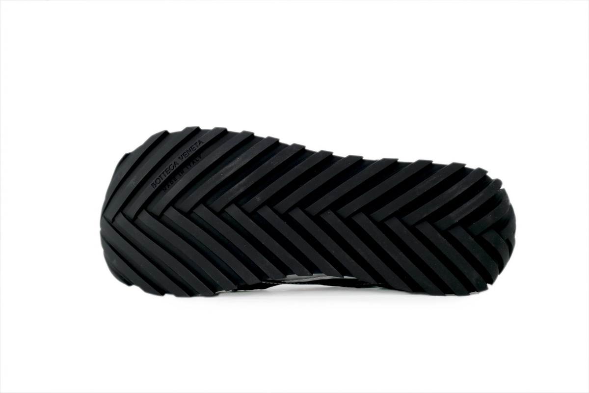 【FLASH SALE】Bottega Veneta Orbit Black Silver