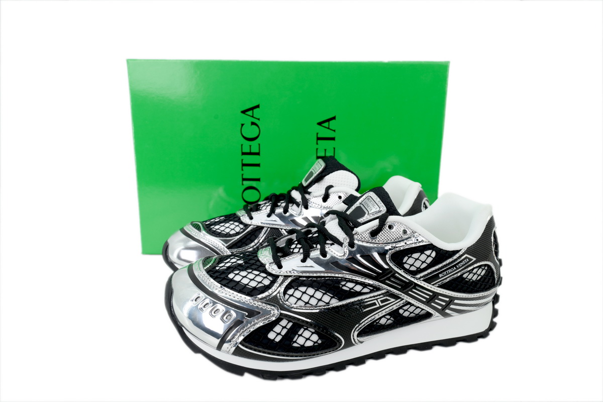 【FLASH SALE】Bottega Veneta Orbit Black Silver