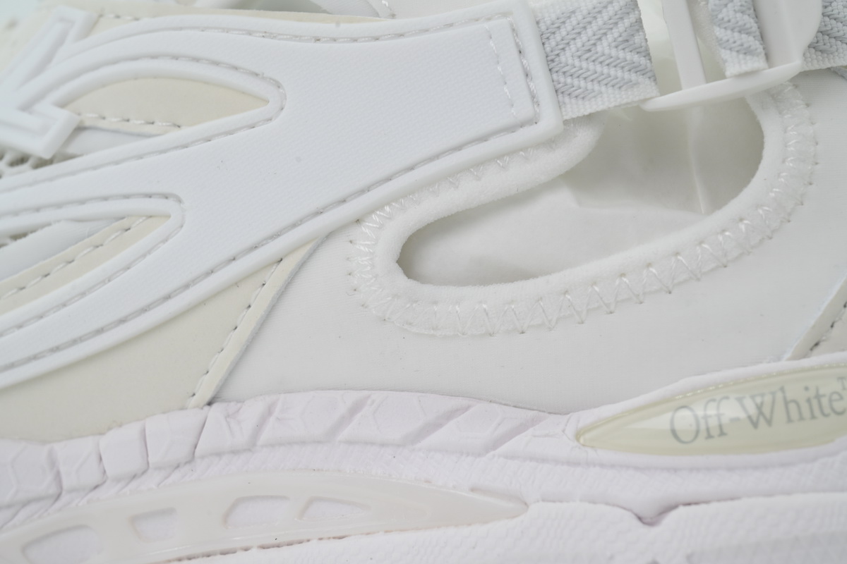 Off-WHITE Out Of Lvory White OMIA29SS 26FAB00 10101