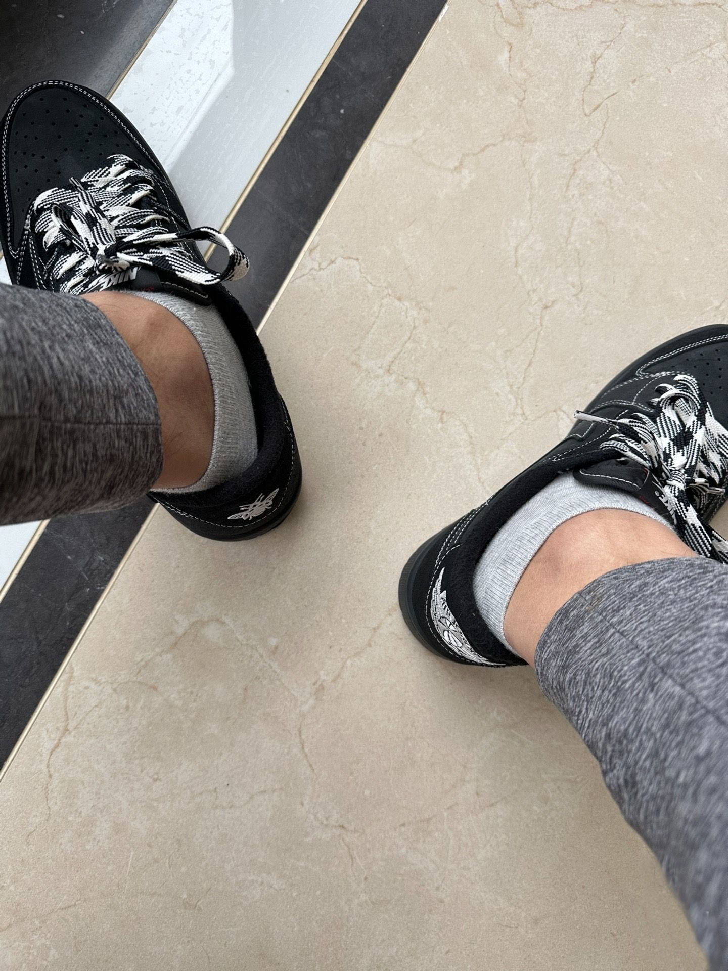 【$59 SALE】Air Jordan 1 Retro Low OG SP Travis Scott Black Phantom DM7866-001 review Briar 01