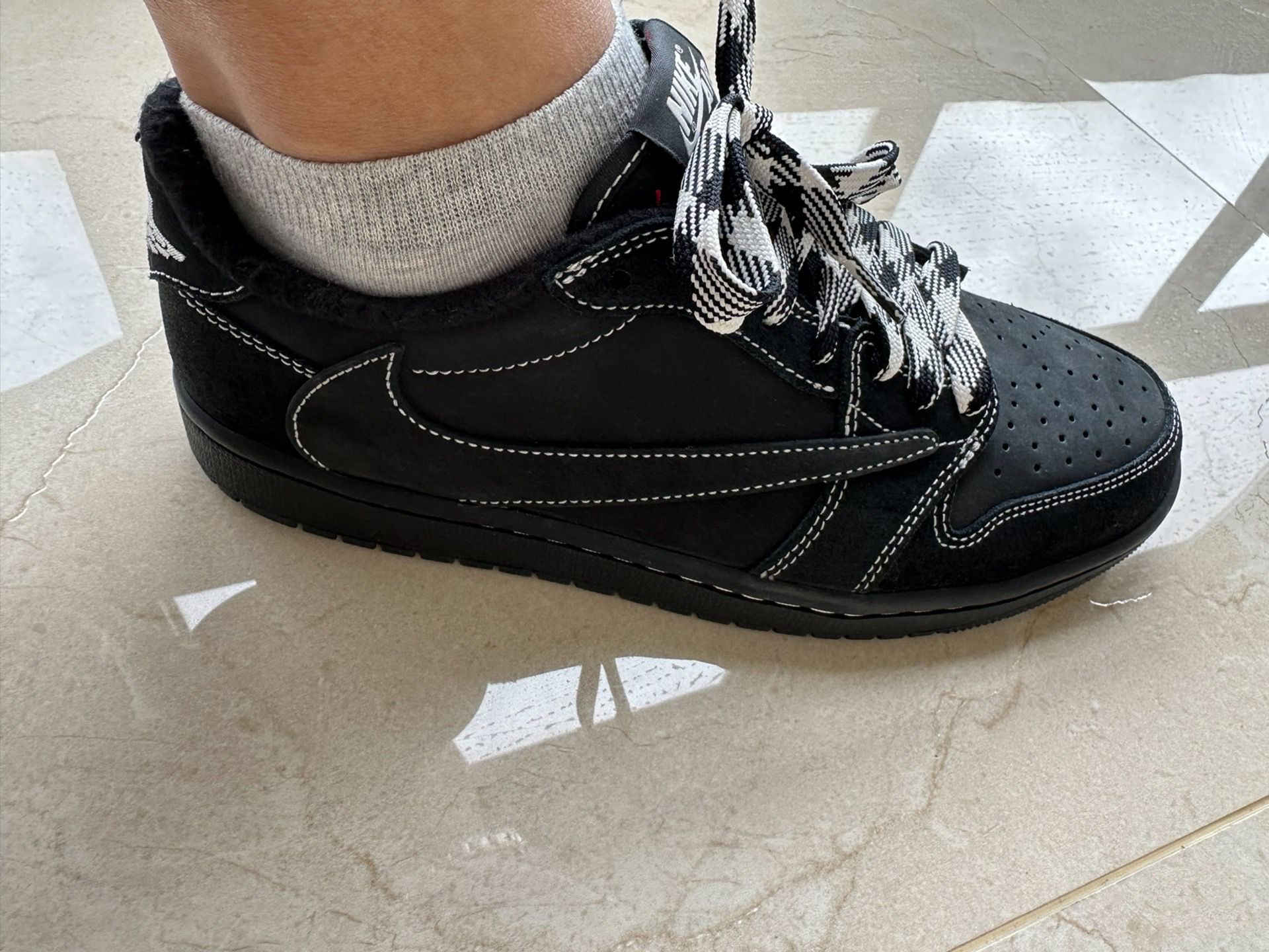 【$59 SALE】Air Jordan 1 Retro Low OG SP Travis Scott Black Phantom DM7866-001 review Briar 02