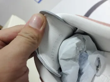 Alexander McQueen Sneaker Fen Yan Gjing review Tanaei Jia 03