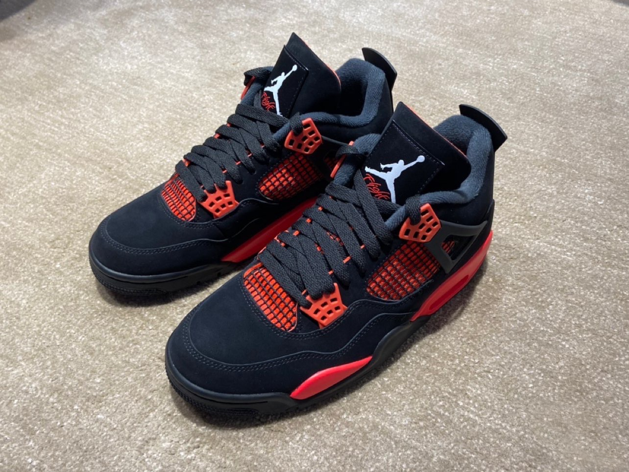 Air Jordan 4 Retro Red Thunder CT8527-016 review nery 01